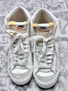 Nike Blazer Mid ‘77 Vintage Women’s Size 8